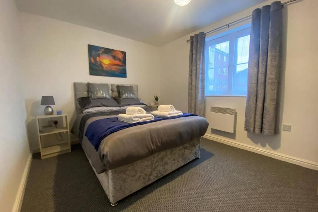 The Onyx Suite - 1 Bed Apartment W/ Free Parking Cardiff Exteriör bild