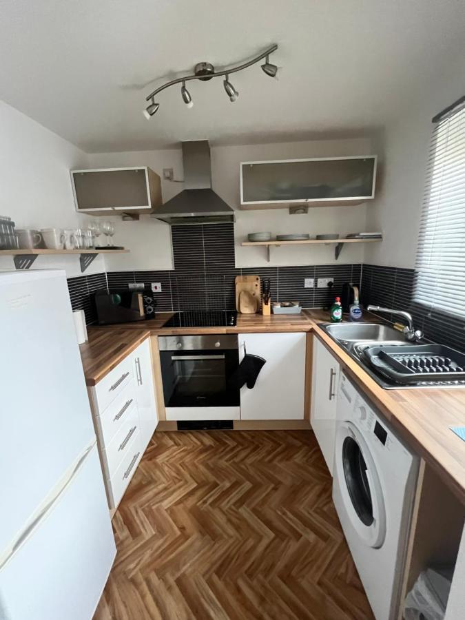 The Onyx Suite - 1 Bed Apartment W/ Free Parking Cardiff Exteriör bild